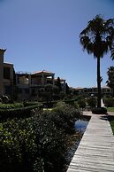 3-Bedroom Apartment on Beach Cassiopeia