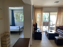 3-Bedroom Apartment on Beach Cassiopeia