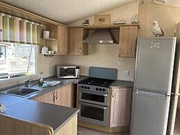 Pets Stay Free 2 Bedroom Caravan at Heacham Beach