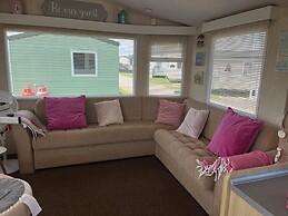 Pets Stay Free 2 Bedroom Caravan at Heacham Beach