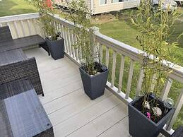 Pets Stay Free 2 Bedroom Caravan at Heacham Beach