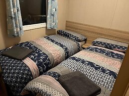 pet Free 2 Bedroom Caravan With Decking at Heacham