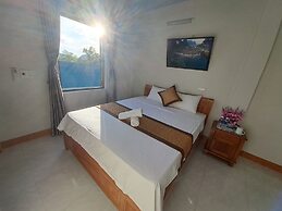 YoLo Pool Bar Villas