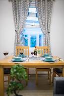 Gorgeous 3-bedroom Cottage by the River in Reading