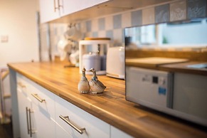 Gorgeous 3-bedroom Cottage by the River in Reading