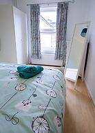 Gorgeous 3-bedroom Cottage by the River in Reading