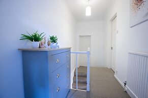 Gorgeous 3-bedroom Cottage by the River in Reading