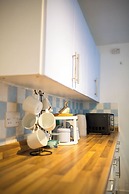 Gorgeous 3-bedroom Cottage by the River in Reading