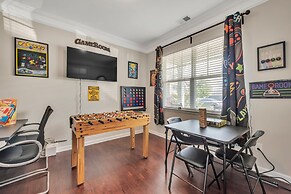 Charming Charlotte Retreat in Steele Creek by Redawning