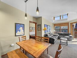 Co406 Copper One Lodge 2 Bedroom Condo by RedAwning