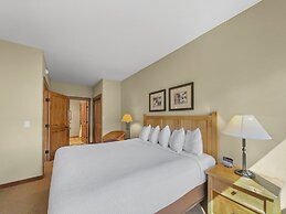 Co406 Copper One Lodge 2 Bedroom Condo by RedAwning