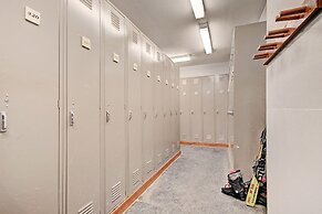 Co406 Copper One Lodge 2 Bedroom Condo by RedAwning