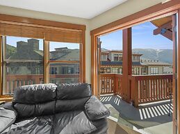 Co406 Copper One Lodge 2 Bedroom Condo by RedAwning