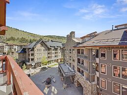 Co406 Copper One Lodge 2 Bedroom Condo by RedAwning