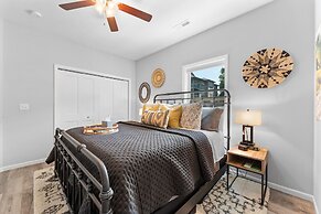 Tee House At Stonebridge 3 Bedroom Condo by RedAwning