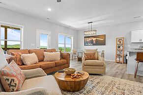 Tee House At Stonebridge 3 Bedroom Condo by RedAwning