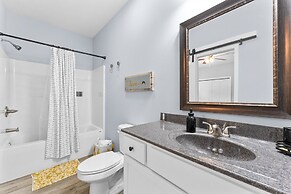 Tee House At Stonebridge 3 Bedroom Condo by RedAwning