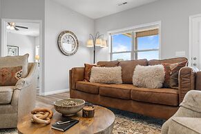 Tee House At Stonebridge 3 Bedroom Condo by RedAwning