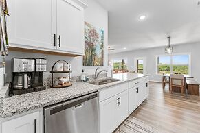 Tee House At Stonebridge 3 Bedroom Condo by RedAwning