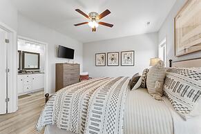 Tee House At Stonebridge 3 Bedroom Condo by RedAwning