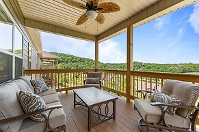 Tee House At Stonebridge 3 Bedroom Condo by RedAwning