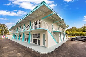 The New Yorker Miami Hotel