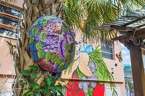 The New Yorker Miami Hotel