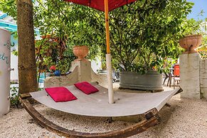 The New Yorker Miami Hotel