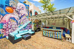 The New Yorker Miami Hotel