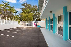 The New Yorker Miami Hotel