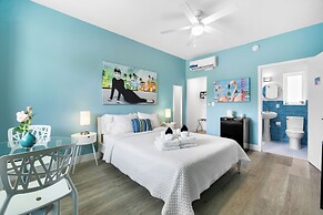 The New Yorker Miami Hotel