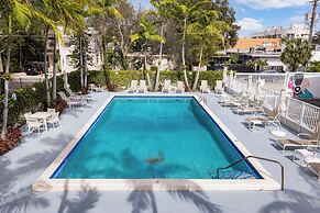 The New Yorker Miami Hotel