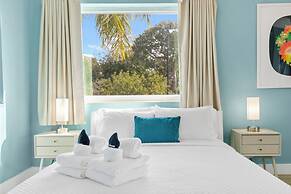 The New Yorker Miami Hotel