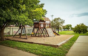 The Big Texan - Cabins & Wagons