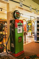 The Big Texan - Cabins & Wagons