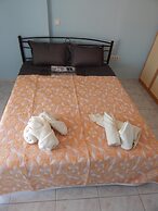 Angela s Apartment With Beautiful Balcony View