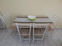 Angela s Apartment With Beautiful Balcony View