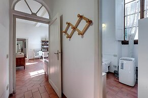 Neri 23 in Firenze With 3 Bedrooms and 2 Bathrooms