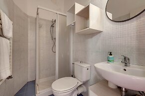 Neri 23 in Firenze With 3 Bedrooms and 2 Bathrooms