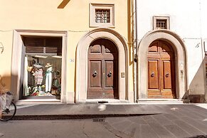 Servi 34 in Firenze With 3 Bedrooms and 2 Bathrooms