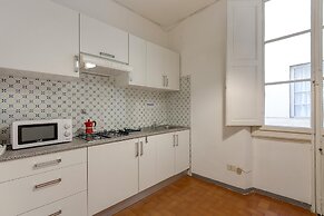 Servi 34 in Firenze With 3 Bedrooms and 2 Bathrooms
