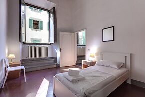 Servi 34 in Firenze With 3 Bedrooms and 2 Bathrooms