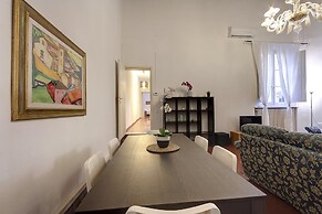 Servi 34 in Firenze With 3 Bedrooms and 2 Bathrooms