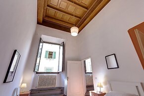 Servi 34 in Firenze With 3 Bedrooms and 2 Bathrooms