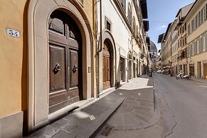 Servi 34 in Firenze With 3 Bedrooms and 2 Bathrooms