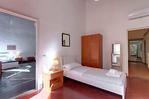 Servi 34 in Firenze With 3 Bedrooms and 2 Bathrooms