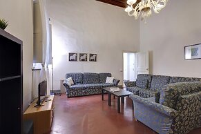 Servi 34 in Firenze With 3 Bedrooms and 2 Bathrooms