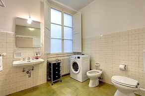 Servi 34 in Firenze With 3 Bedrooms and 2 Bathrooms
