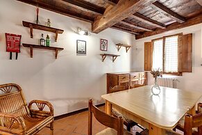 Pinti 46 in Firenze With 1 Bedrooms and 1 Bathrooms