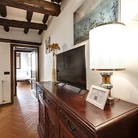 Pinti 46 in Firenze With 1 Bedrooms and 1 Bathrooms